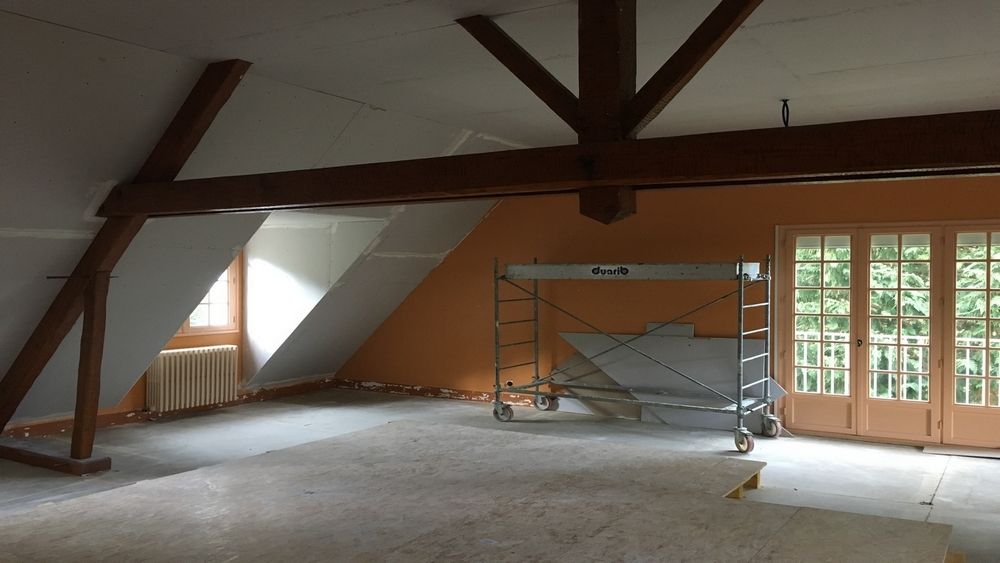 Cloisons en plaques de plâtre BA13 montées par Armel Entreprise à Couëron
